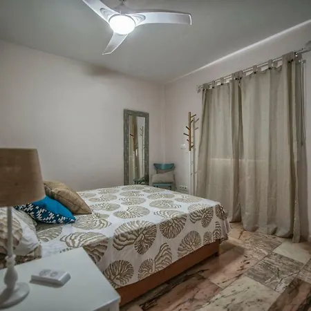 Apartamento Con Terraza Vista Mar *